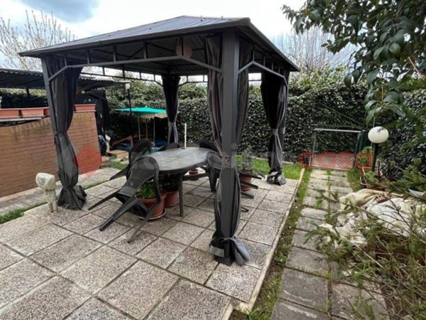 casa indipendente in vendita a Monteroni d'Arbia