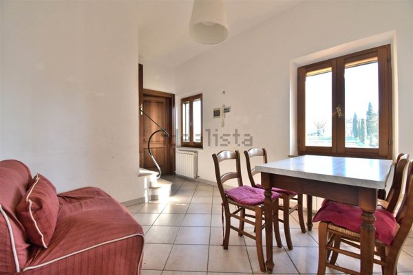 appartamento in vendita a Monteroni d'Arbia in zona Lucignano