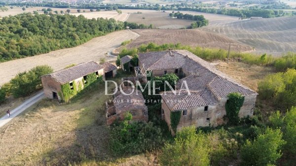 casale in vendita a Monteroni d'Arbia