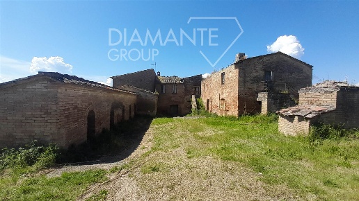 casale in vendita a Monteroni d'Arbia
