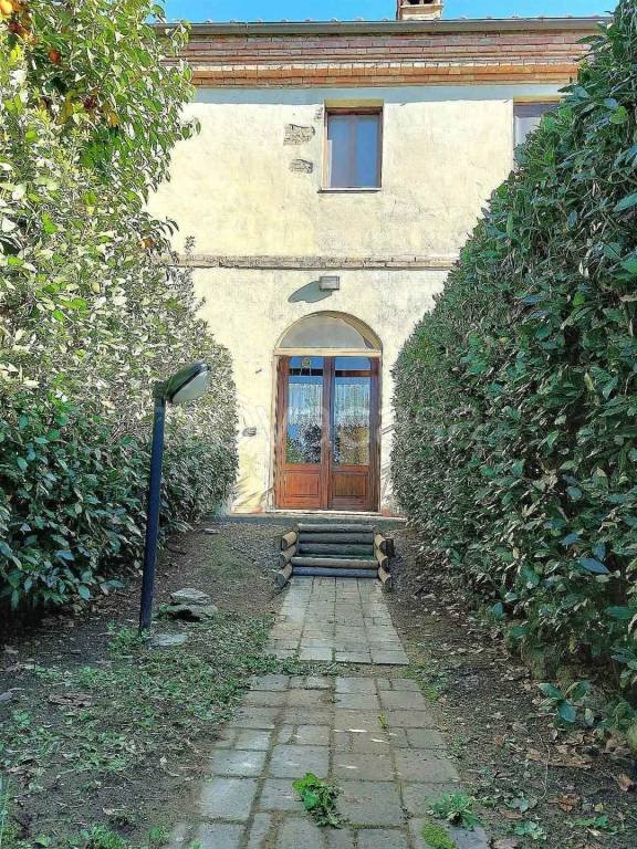 appartamento in vendita a Monteroni d'Arbia in zona Radi