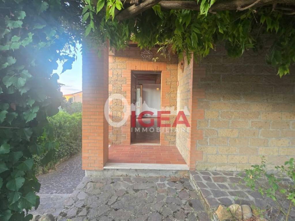 casa indipendente in vendita a Monteroni d'Arbia
