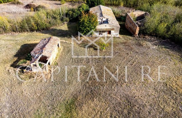 casale in vendita a Monteroni d'Arbia