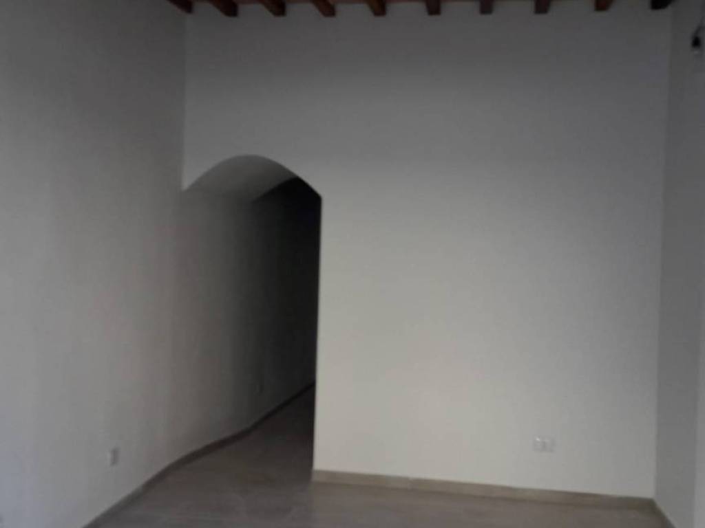 negozio in vendita a Monteroni d'Arbia