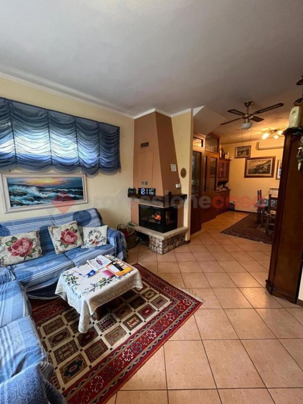 casa indipendente in vendita a Monteroni d'Arbia