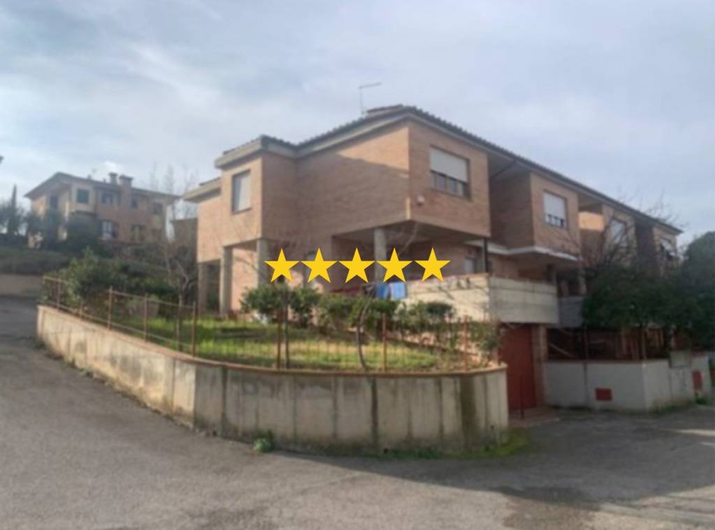 casa indipendente in vendita a Monteroni d'Arbia