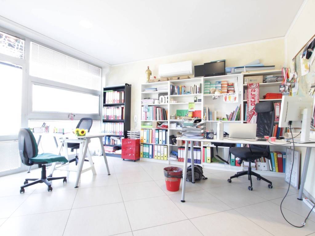ufficio in vendita a Monteroni d'Arbia