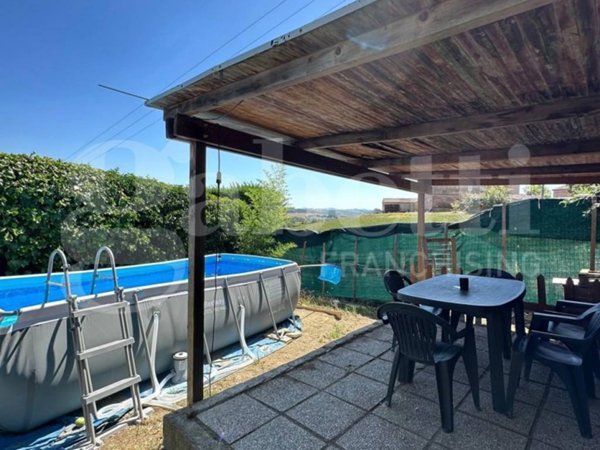 appartamento in vendita a Monteroni d'Arbia in zona Lucignano