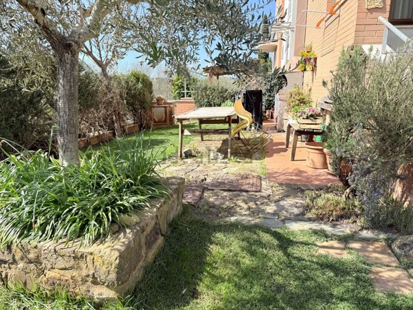 appartamento in vendita a Monteroni d'Arbia in zona Ponte d'Arbia