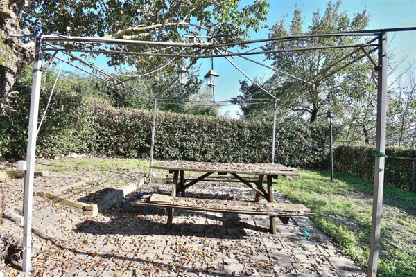 appartamento in vendita a Monteroni d'Arbia in zona Radi