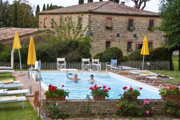 casale in vendita a Monteroni d'Arbia