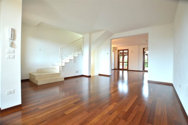 appartamento in vendita a Monteroni d'Arbia in zona Ponte a Tressa