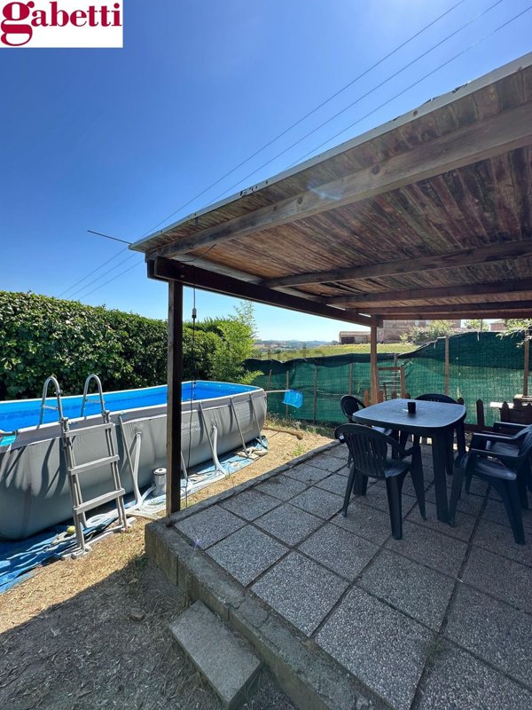 appartamento in vendita a Monteroni d'Arbia in zona Lucignano