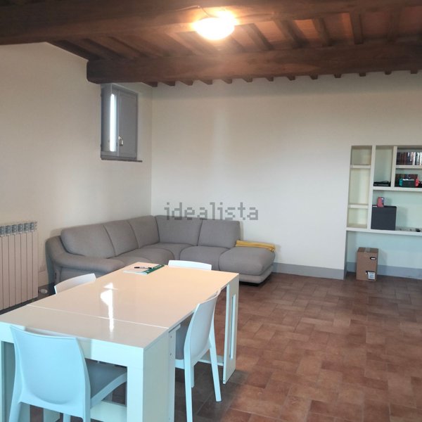 appartamento in vendita a Monteroni d'Arbia in zona Radi