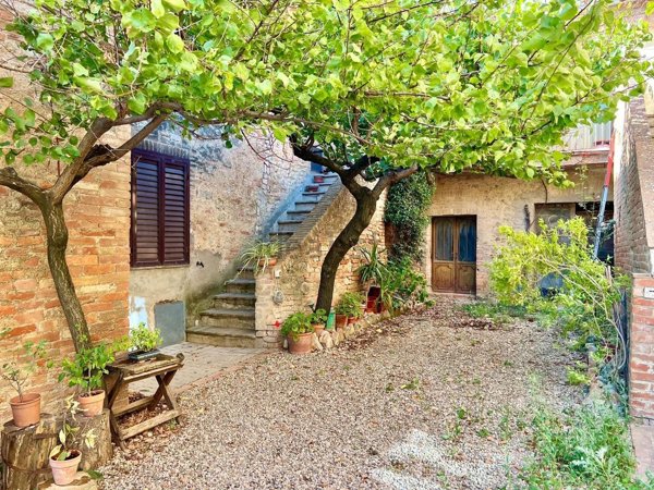 appartamento in vendita a Monteroni d'Arbia