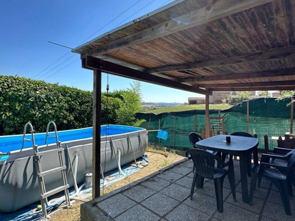 appartamento in vendita a Monteroni d'Arbia in zona Lucignano