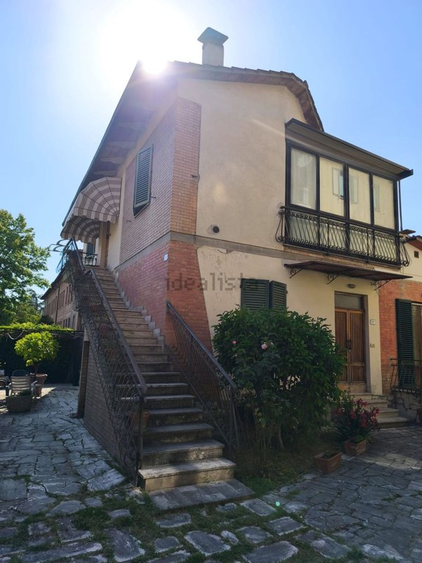 casa indipendente in vendita a Monteroni d'Arbia
