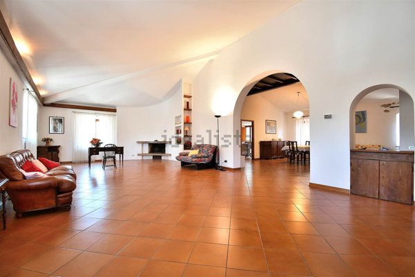 appartamento in vendita a Monteroni d'Arbia in zona Lucignano