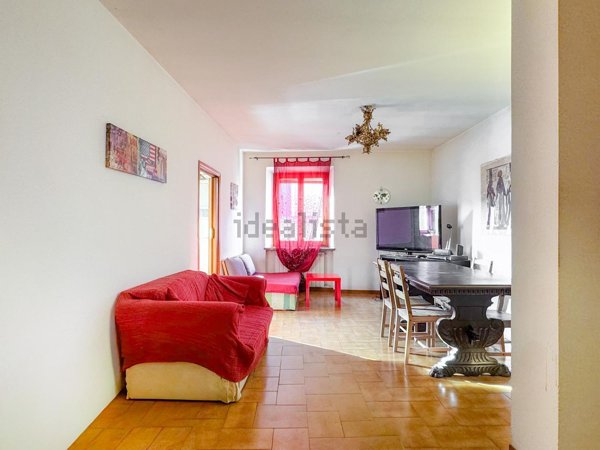 appartamento in vendita a Monteroni d'Arbia in zona Ponte a Tressa