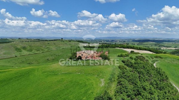 casale in vendita a Monteroni d'Arbia