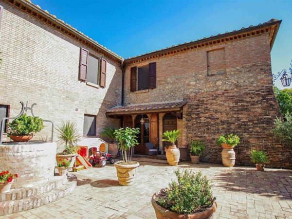 casa indipendente in vendita a Monteroni d'Arbia
