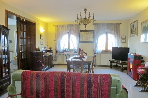 casale in vendita a Monteroni d'Arbia