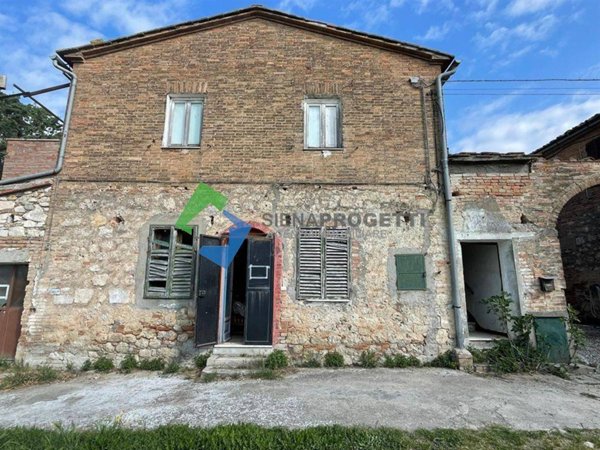 casa indipendente in vendita a Monteroni d'Arbia