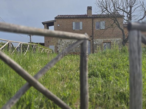 appartamento in vendita a Monteroni d'Arbia