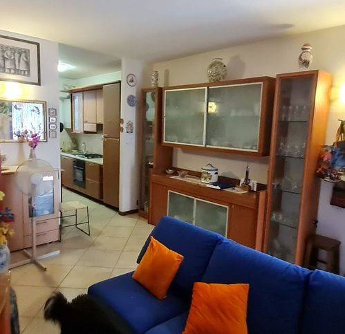 appartamento in vendita a Monteroni d'Arbia in zona Ponte a Tressa