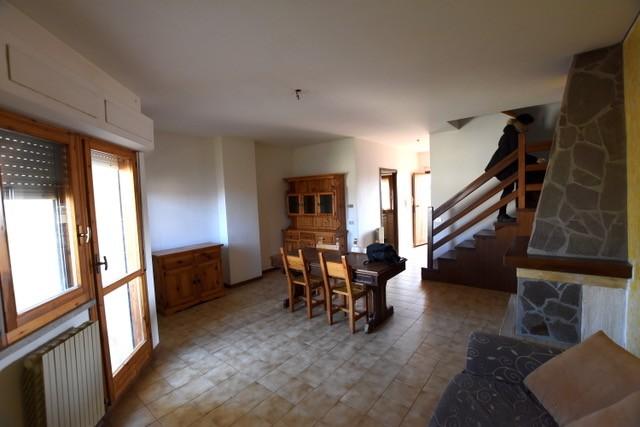 casa indipendente in vendita a Monteroni d'Arbia in zona Ponte a Tressa