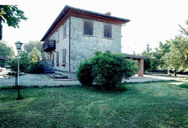 casa indipendente in vendita a Monticiano