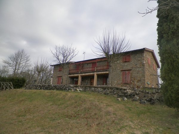 casa indipendente in vendita a Monticiano