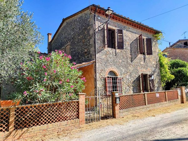 casa indipendente in vendita a Monticiano in zona Tocchi