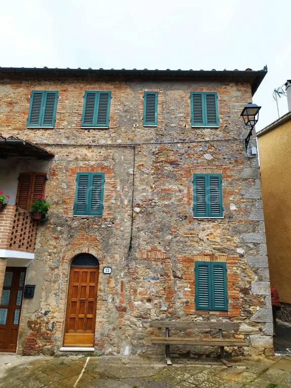 casa indipendente in vendita a Monticiano in zona Scalvaia