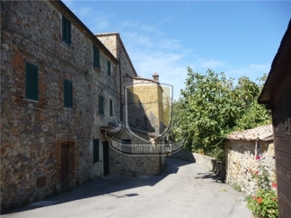 appartamento in vendita a Monticiano in zona Iesa