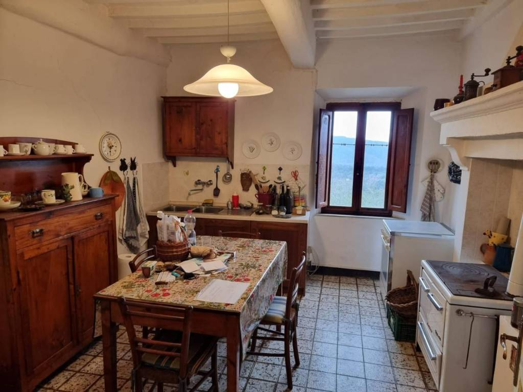 casa indipendente in vendita a Monticiano in zona Iesa