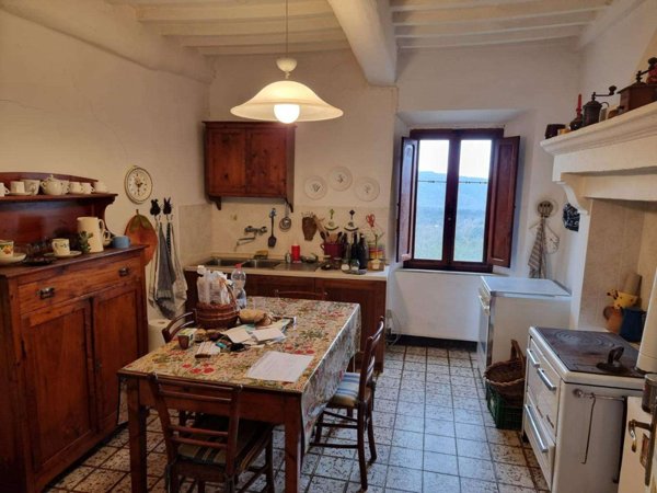 intera palazzina in vendita a Monticiano in zona Iesa