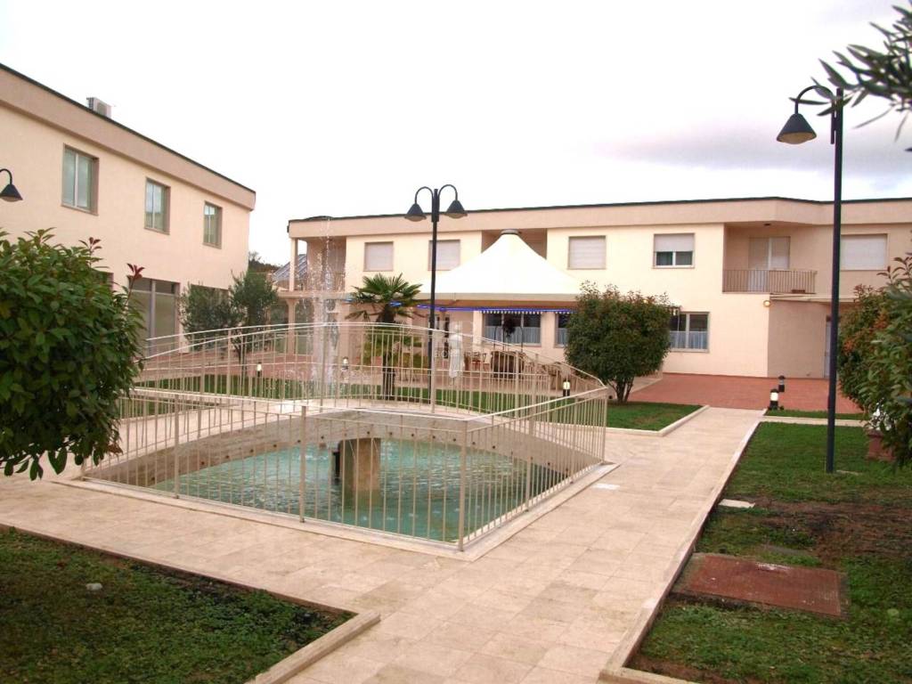 negozio in vendita a Monticiano