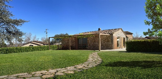 casa indipendente in vendita a Monticiano