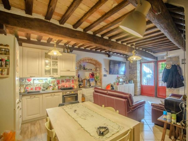 appartamento in vendita a Monticiano in zona San Lorenzo a Merse