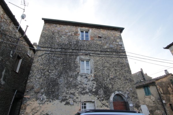 appartamento in vendita a Monticiano in zona Iesa