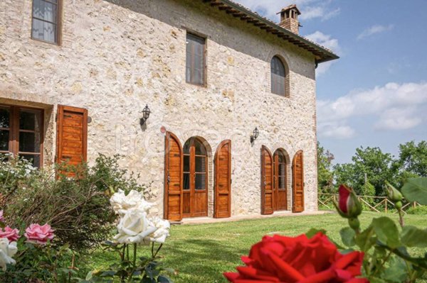 casa indipendente in vendita a Monticiano