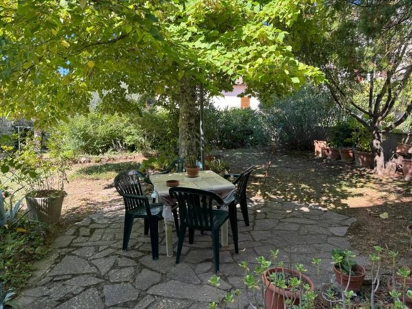 casa indipendente in vendita a Monticiano in zona Iesa