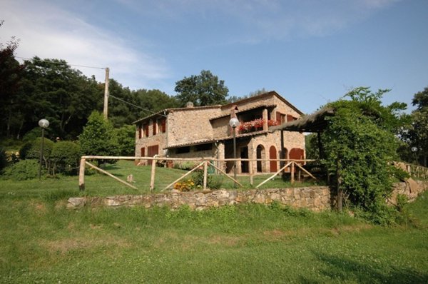 casa indipendente in vendita a Monticiano