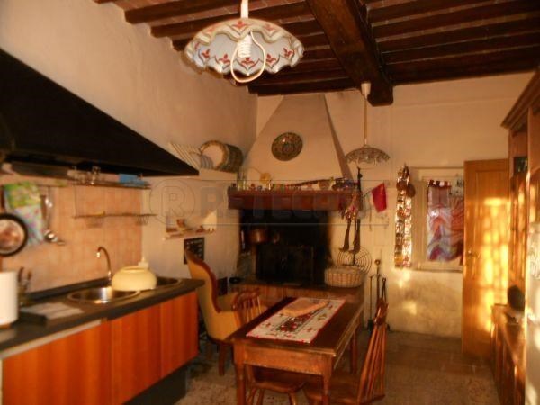 casa indipendente in vendita a Monticiano in zona Iesa