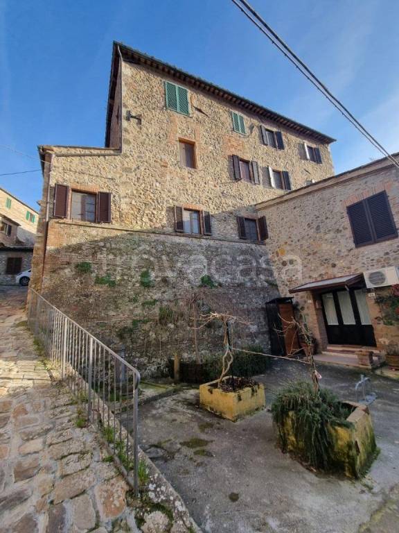 appartamento in vendita a Monticiano in zona San Lorenzo a Merse