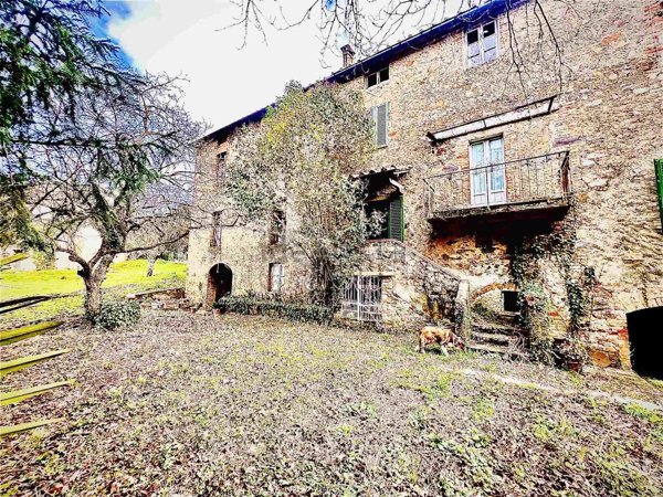 casale in vendita a Monticiano in zona Iesa