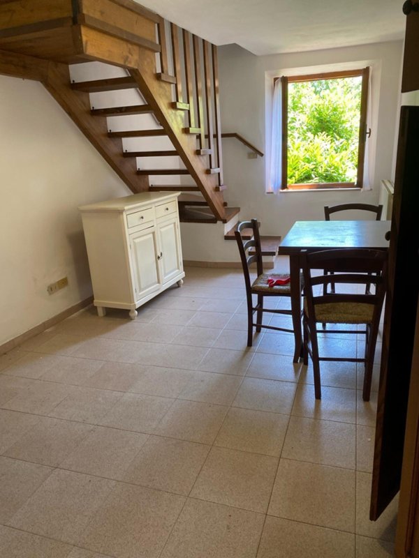 appartamento in vendita a Monticiano in zona Iesa