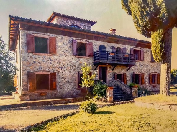 casale in vendita a Monticiano