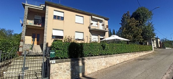 casa indipendente in vendita a Monticiano